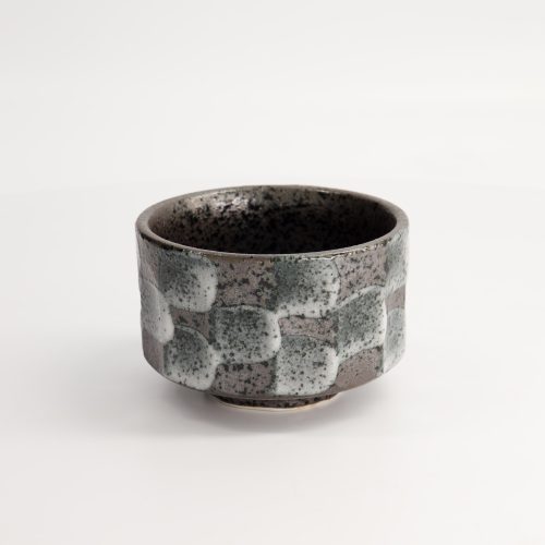 Tokyo Design Studio - Ambachtelijke Matcha Kom - Grey Tetsu Glaze - 11.5x7.5cm - 400ml